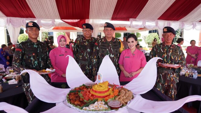 
					HUT brimob, Kapolda : Persiapkan Personel Hadapi Tantangan Masa Depan