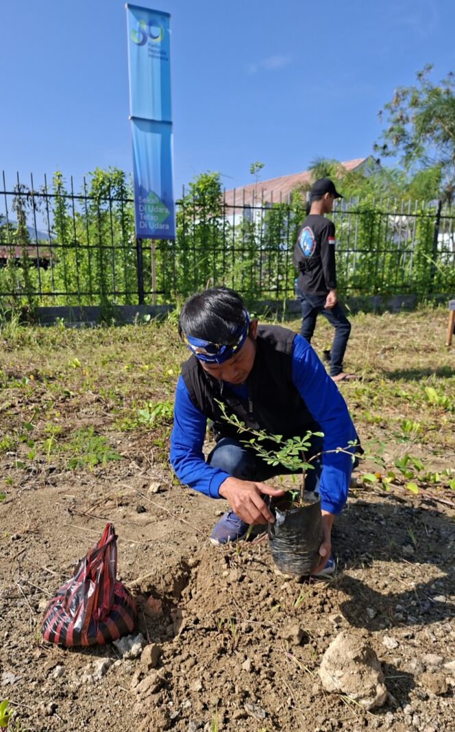 
					IJS Apresiasi RRI Mamuju Tanam Pohon dan Donor Darah