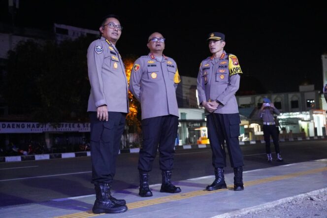 
					Kapolda Sulbar dan Forkopimda Cek Pos, Pastikan Kamtibmas Kondusif