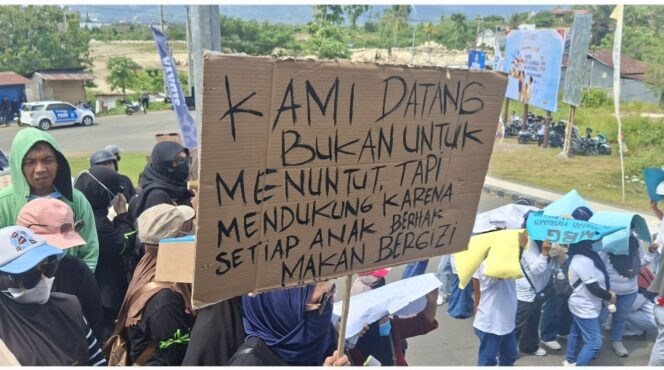 
					MBG Bukti Nyata Presiden Prabowo Berpihak Terhadap Ekonomi dan Kesejahtraan Masyarakat