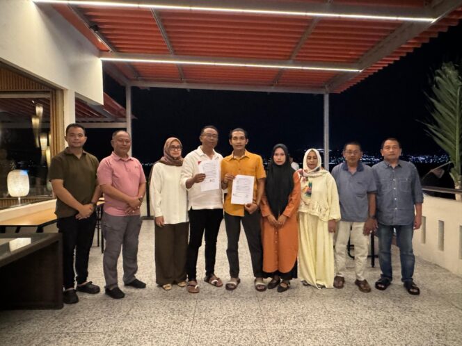 
					Rendah Hati, Kapolres Ini Berdamai dengan Bawahannya