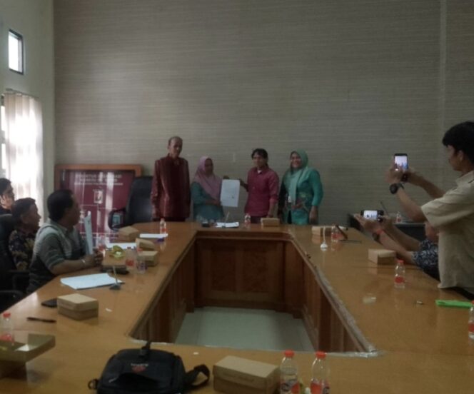 
					IJS Polman RDP di DPRD, Perjuangkan Pemerataan Penyaluran Elpiji 3 KG